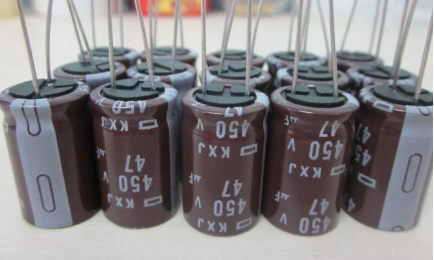 分析下黑金剛電容和紅寶石電容哪種好？