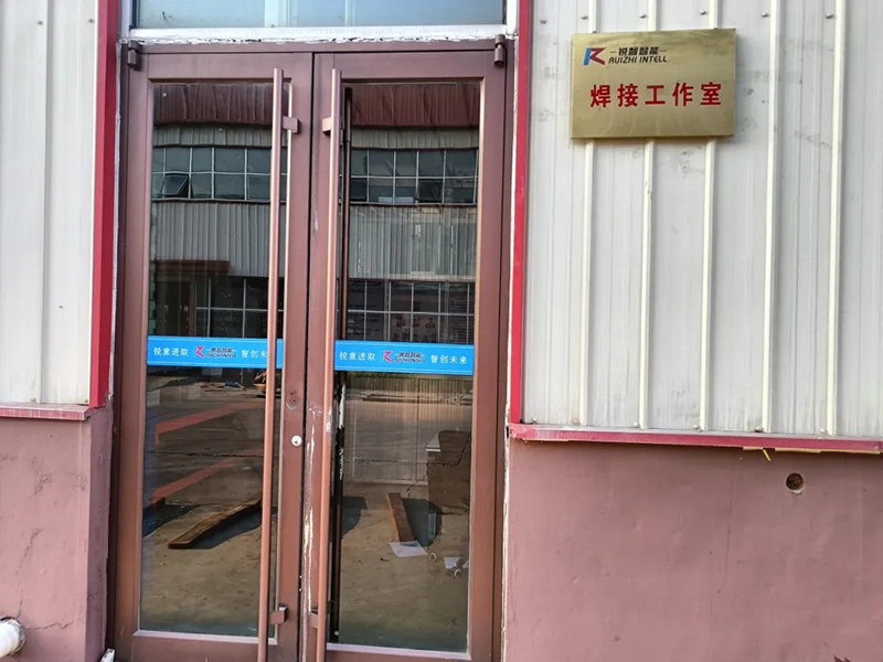 《提升技能,鑄就未來:公司焊工技能培訓(xùn)火熱進(jìn)行》 《提升技能,鑄就未來:公司焊工技能培訓(xùn)火熱進(jìn)行》